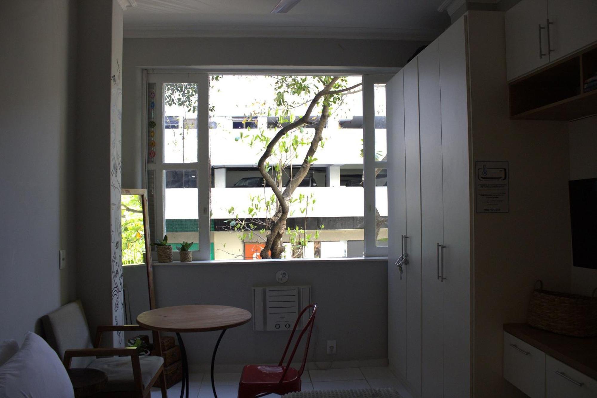 Anibal De Mendonca 80, Ipanema * Rio de Janeiro